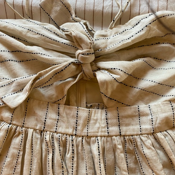 Striped midi dress with front tie - Picture 4 of 6